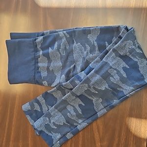 Wonderly blue camo lined tights